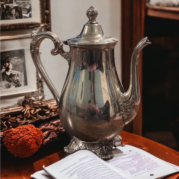 Vintage Wm. Rogers & Son Silverplate Coffee Pot - Picture 7 of 9